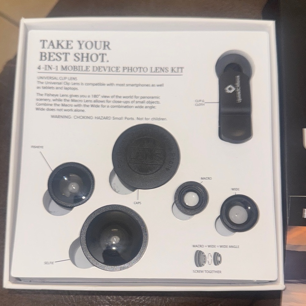 4-in-1 Mobile Device Photo Lens Kit - Picture 2 of 7